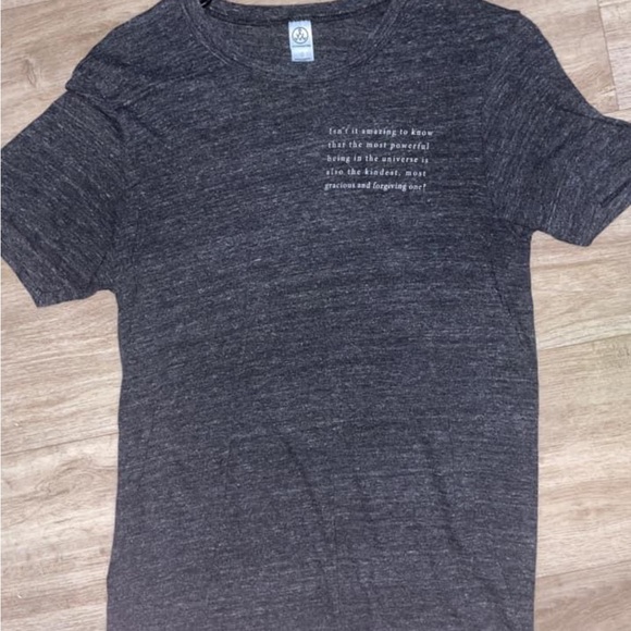 Jesus graphic tee. Quote in description - Picture 1 of 1